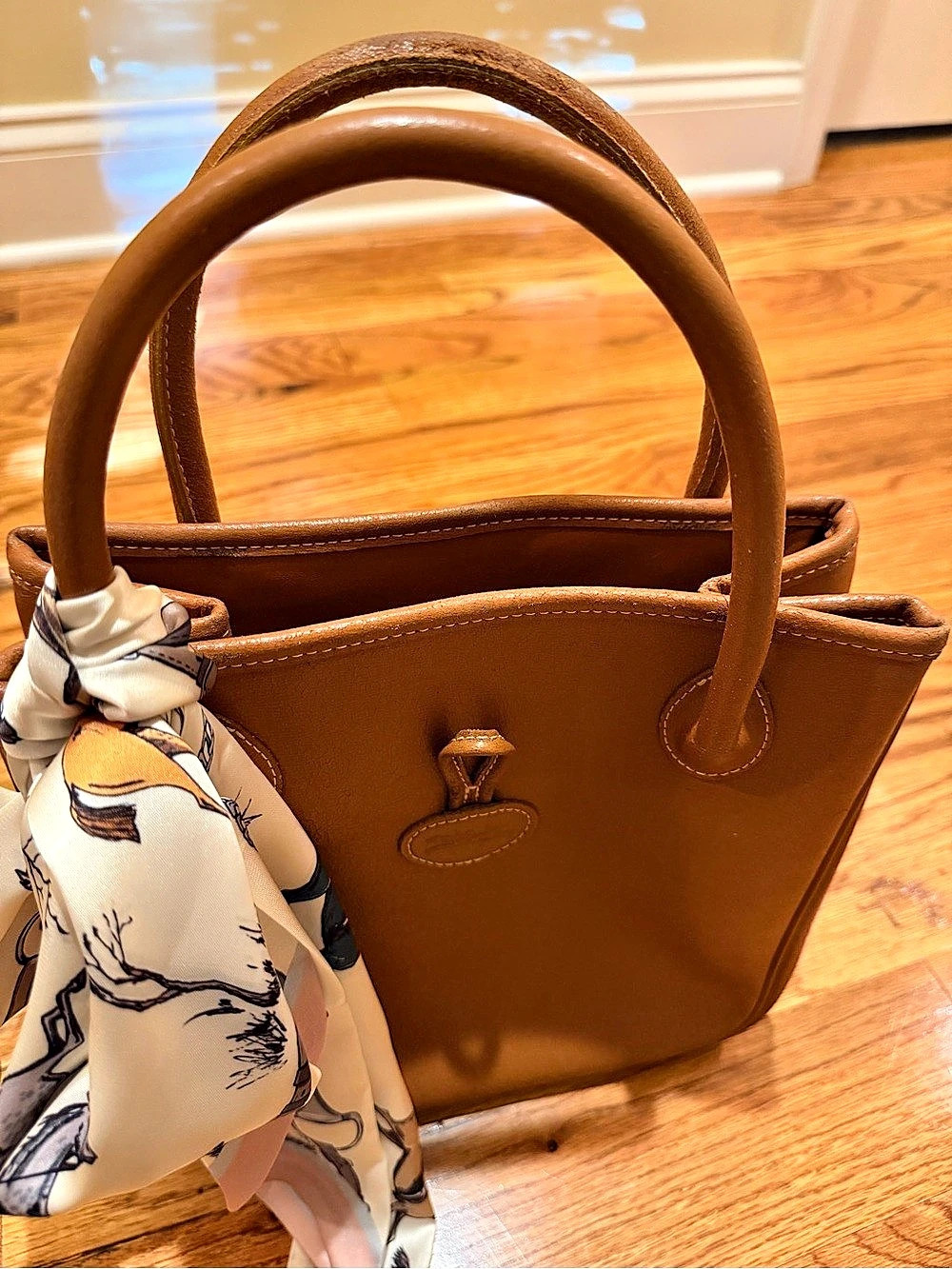 Vintage Longchamp Roseau Leather Handbag – Cognac - Picture 5 of 11